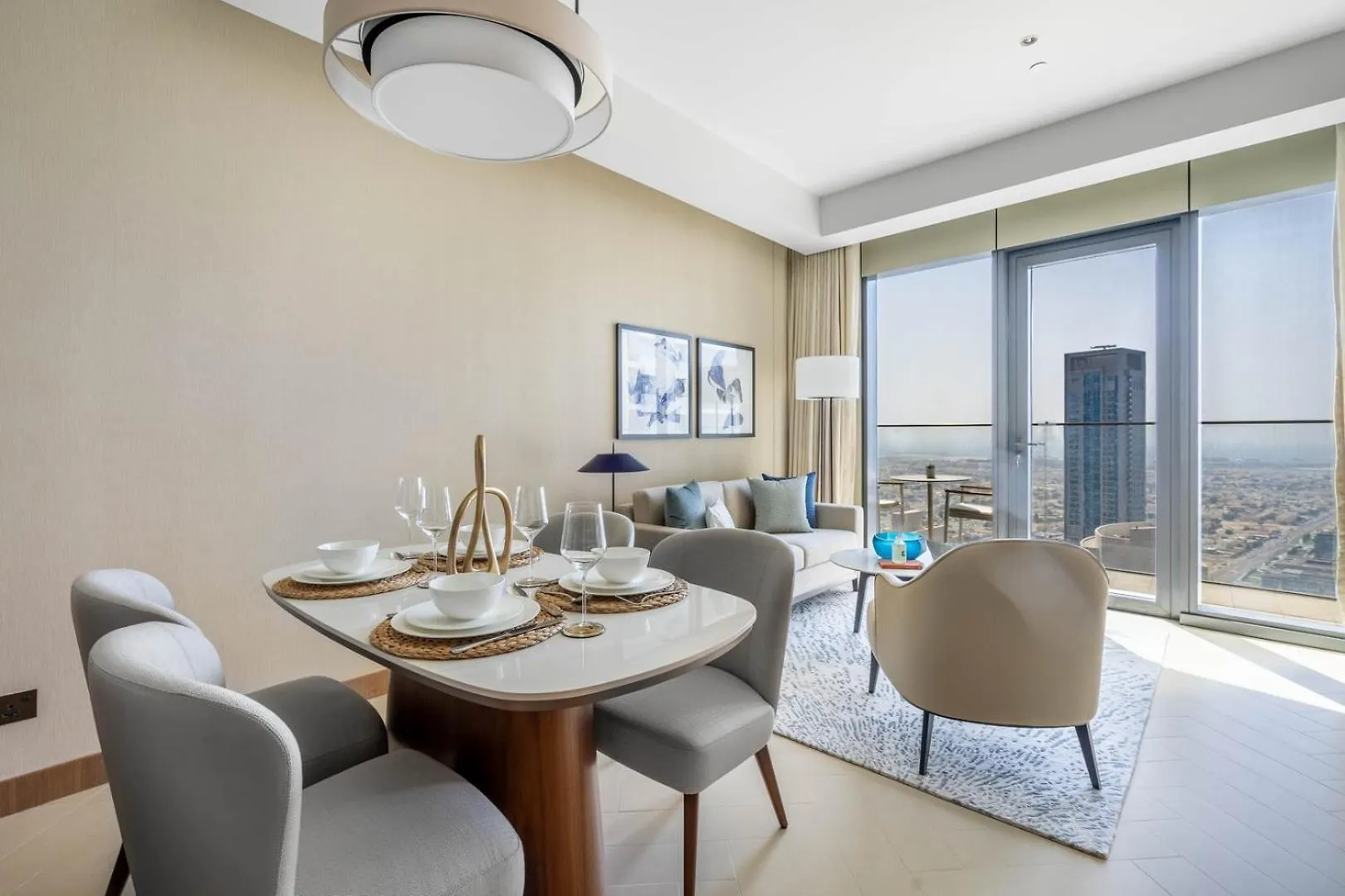 Guestready - High-Floor Elegance In Downtown Dubai Apartment