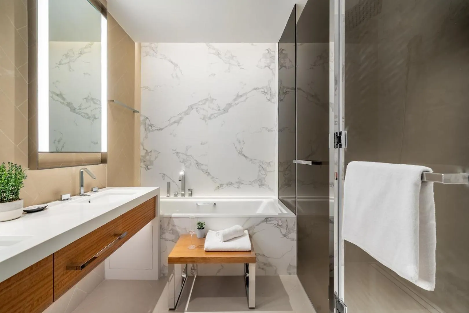 Apartmán Guestready - High-Floor Elegance In Downtown Dubaj