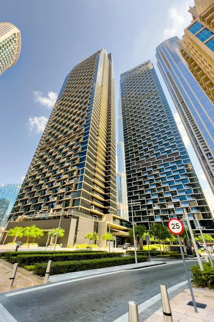 Apartmán Guestready - High-Floor Elegance In Downtown Dubaj 0*,